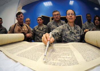 ראש השנה בגוונטאנאמו: הרבנים הצבאיים האמריקנים יוצאים לבסיסים ברחבי העולם לקראת החגים