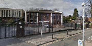 רב אורתודוקסי בבריטניה טוען: הקהילה רוצה לפטר אותי בגלל עמדותי השמרניות