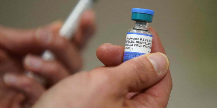 מבצע חיסונים נגד חצבת בקהילה חרדית במונטריאול בעקבות חמישה מקרי הידבקות