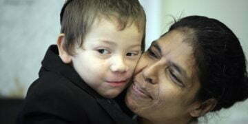 הילד משה הולצברג, שהוריו נהרגו בפיגוע במומביי, חגג בר מצווה