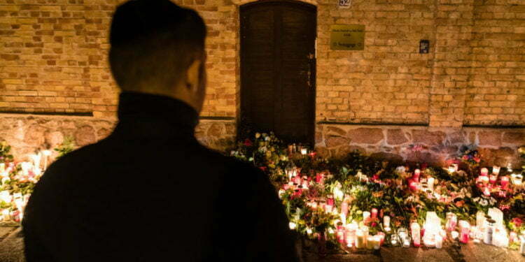 בעקבות הפיגוע בבית הכנסת: גרמניה שוקלת מחדש את מדיניות אבטחת הקהילה היהודית