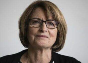 אחרי 55 שנות חברות במפלגה: חברת פרלמנט יהודייה עוזבת את הלייבור בגלל מכת האנטישמיות