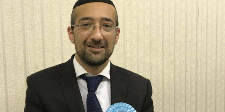 הבחירות בבריטניה: יהודי אורתודוקסי מתמודד על מושב הפרלמנט של ג'רמי קורבין. הוא יצטרך נס כדי להצליח