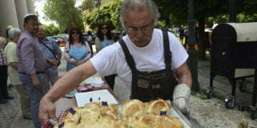 בבודפשט, החיים היהודיים חוזרים גם לצד השקט של הנהר