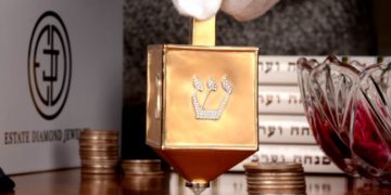 הסביבון היקר בעולם: 70 אלף דולר של זהב ויהלומים
