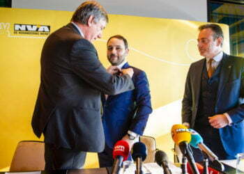 עיתון בלגי מאשים: חבר פרלמנט יהודי מרגל למען ישראל