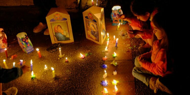 האם חג הנרות הקתולי בקולומביה אינו אלא גלגול של חנוכה?