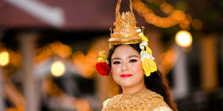 חגיגת הבת מצווה המלכותית של נכדת הנסיכה הקמבודית