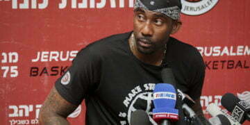 אמארה סטודמאייר קורא לשים קץ לאנטישמיות בקהילה השחורה