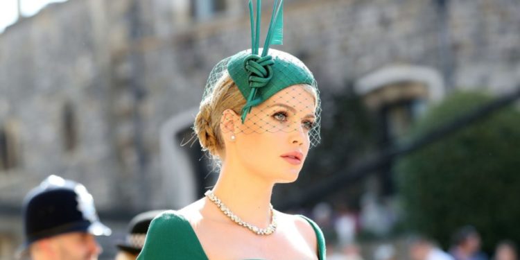 עוד מבית המלוכה: אחייניתה של הנסיכה דיאנה התארסה לטייקון יהודי שגילו כפול מגילה