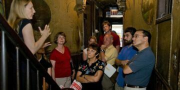 קורונה ויהודי ארה״ב: מרכזים קהילתיים נסגרים, ארגונים יהודיים מפטרים עובדים, מוזיאונים סוגרים שערים