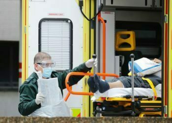 שיעור היהודים שמתו מקורונה בבריטניה גבוה בהרבה מחלקם באוכלוסיה. הנה כמה הסברים אפשריים לכך