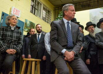 משרד המשפטים האמריקני לראש עיריית ניו יורק: אתה מפלה לרעה את הקהילה החרדית