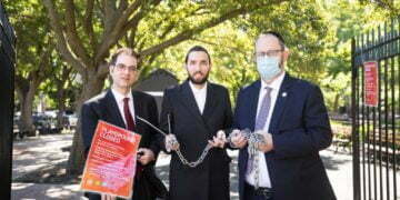 עיריית ניו יורק נעלה את גני השעשועים בגלל הקורונה, המחוקקים האורתודוקסים החליטו לחתוך את השרשראות