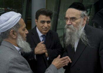 מחקר חדש: הסבירות של יהודים בבריטניה למות מקורונה כפולה מזו של האוכלוסיה הכללית