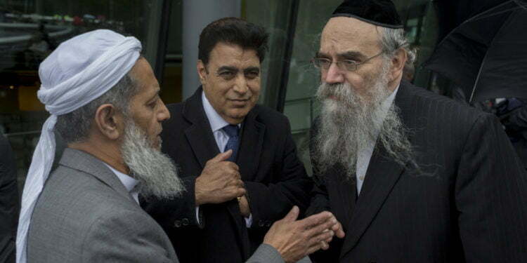 מחקר חדש: הסבירות של יהודים בבריטניה למות מקורונה כפולה מזו של האוכלוסיה הכללית