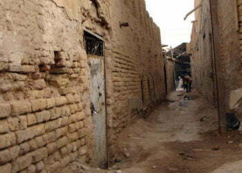 כמעט מחצית מהאתרים היהודיים בסוריה נחרבו. גורלם של רוב האתרים בעירק אינו ידוע