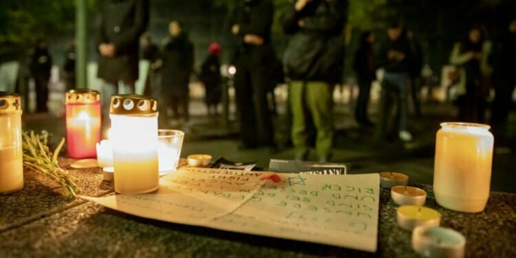 ניצלתי מפיגוע הירי בבית הכנסת בהאלה. שנה לאחר מכן התייצבתי מול התוקף