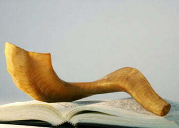 "אני מתגעגע אליכם. ואני אוהב אתכם": מה רבנים אמריקנים מתכוונים לומר לקהילותיהם בפתח השנה החדשה