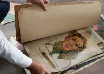 ציוריה של האמנית שנספתה בשואה הוחבאו עשרות שנים בקירות הבית. כעת הן מחפשות משכן חדש