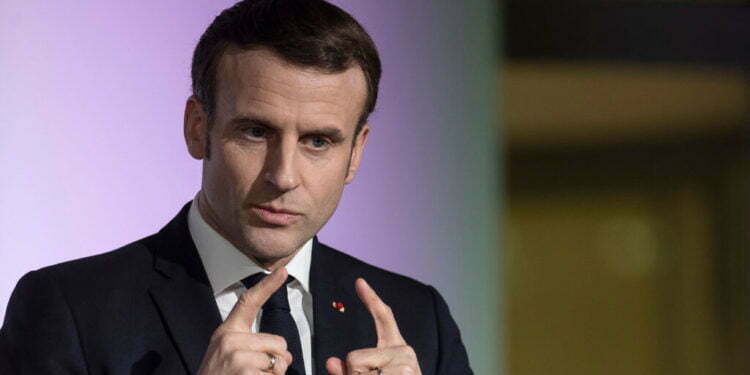 צרפת: הקהילה היהודית מתייצבת מאחורי תוכנית מקרון למאבק באסלאם קיצוני