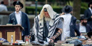 בית המשפט העליון פסק נגד סגירת בתי כנסת במוקדי תחלואה, אבל האם זו סיבה לחגיגה?