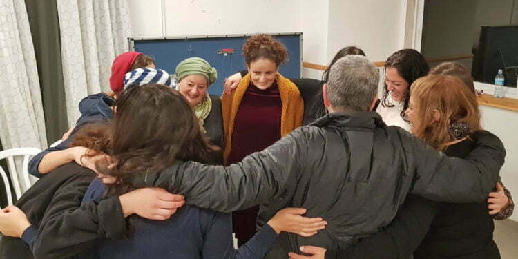 מסורת החנוכה הפמיניסטית של יהדות צפון אפריקה חוזרת לחיים