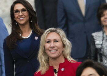 חשש בקרב בוחרים יהודיים אחרי בחירתן של שתי תומכות קונספירציה לקונגרס