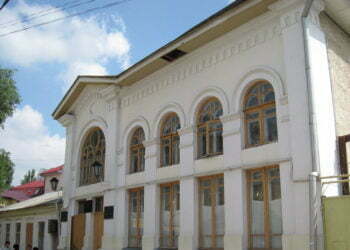 הרב במולדובה עזר להציל חיים, וזכה באספקת מצות לקהילתו