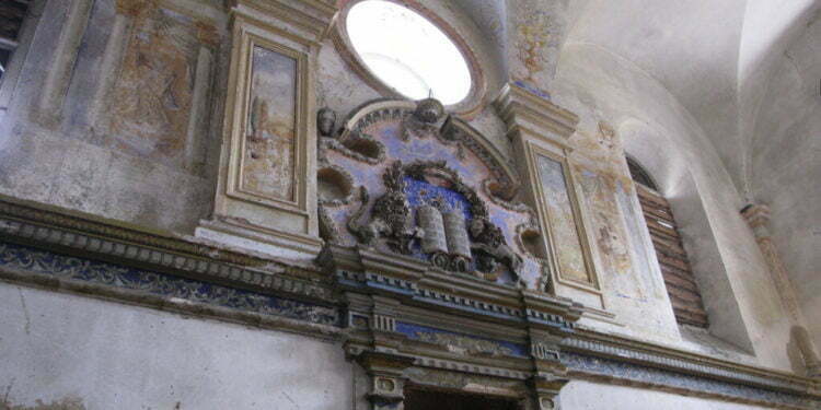 בתי כנסת היסטוריים במזרח אירופה נמכרים במחיר של מכונית משומשת