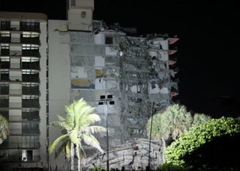 יהודי אמריקה מתגייסים לעזרה אחרי קריסת הבניין הקטלנית בפלורידה