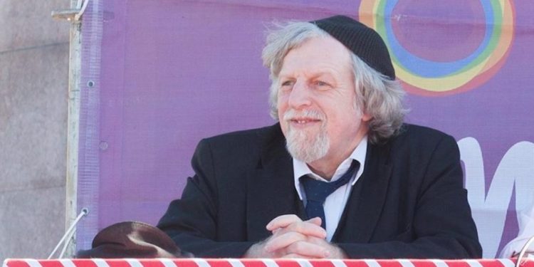 נפטר מקורונה הרב מבואנוס איירס שהפך את בית הכנסת שלו למרכז חיסונים