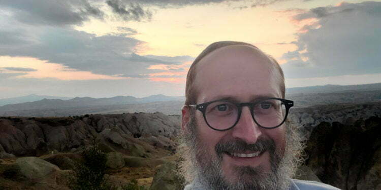 הרב שמצייץ את מסעו יוצא דופן – שלושה שבועות בעקבות המורשת היהודית בטורקיה