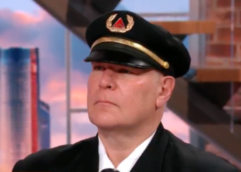 בן של ניצול שואה שהטיס אפגאנים לארה"ב: היה קל לשים את עצמי בנעליהם