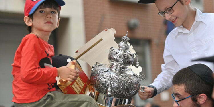 הונגריה: שני בתי כנסת חדשים נחנכו ערב השנה החדשה