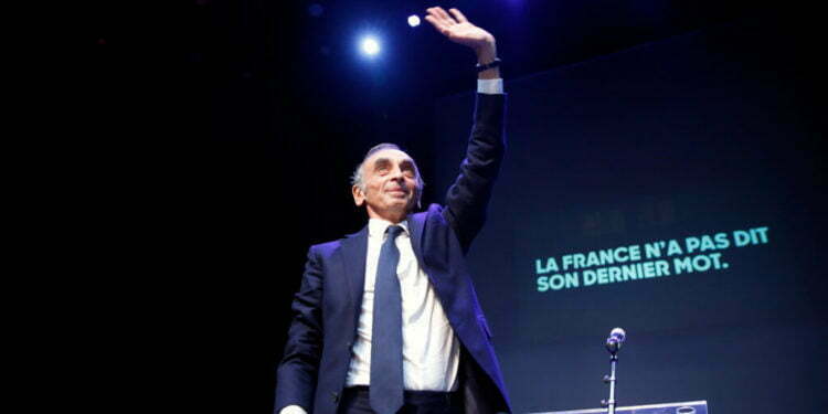 יהודי ימני קיצוני עשוי לעשות היסטוריה פוליטית בצרפת. בקהילה היהודית מזהירים שהוא מסוכן