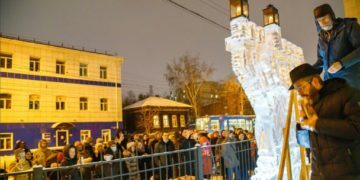 מזג האוויר בסיביר מתחמם, ומסורת בניית חנוכיית הקרח בסכנה