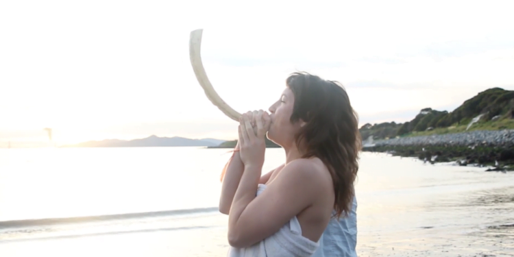 במקווה הקווירי, יהודים מוּדרים יכולים למצוא לראשונה את מקומם