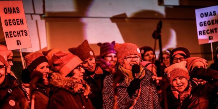 הסבתות שנלחמות בנאו-נאצים בגרמניה ובאוסטריה