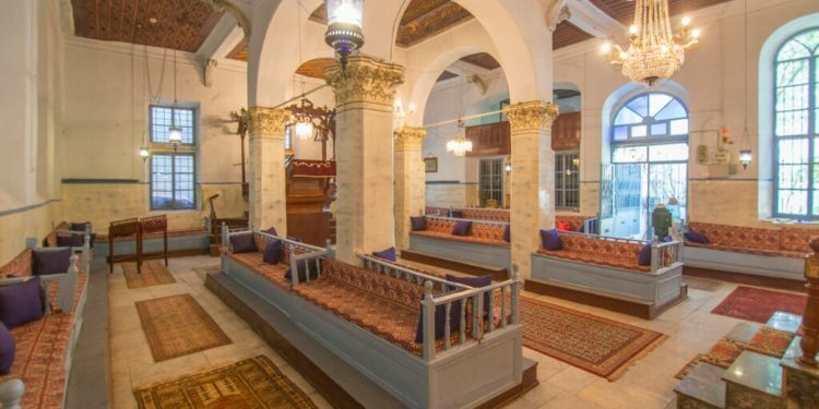 באיזמיר שבטורקיה, בתי כנסת היסטוריים זוכים לחיים חדשים