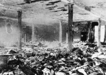 ״האם אבי היה האחראי לפרוץ השריפה ששינתה את אמריקה לפני יותר ממאה שנים?״ פעיל יהודי מניו יורק מחפש תשובות