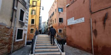 500 שנים אחרי הקמתו, יהודי ונציה מנסים להציל את הגטו היהודי של העיר