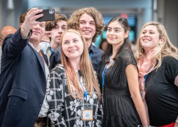 בצילו של משבר עולמי, כנס לימוד FSU העניק הזדמנות מבורכת ל'טעינת מצברים' יהודית