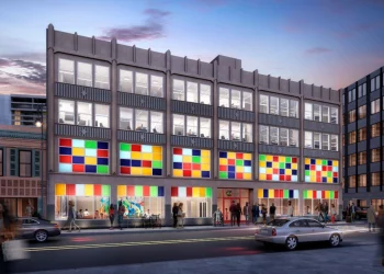 היהודים זורמים בחזרה לעיר דטרויט, ובית הכנסת האחרון במרכז העיר זוכה לחיים חדשים