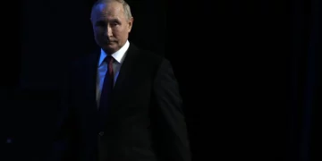 ככל שהמלחמה של פוטין באוקראינה מסתבכת, כך גוברת האנטישמיות בתקשורת הרוסית