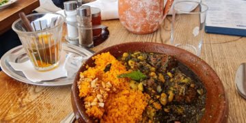 עם מתכונים מהסבתות ופרשנות עדכנית, חברי הילדות היהודים השיקו מסעדה טרנדית בפריז